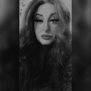 Meet your Posher, Lainey